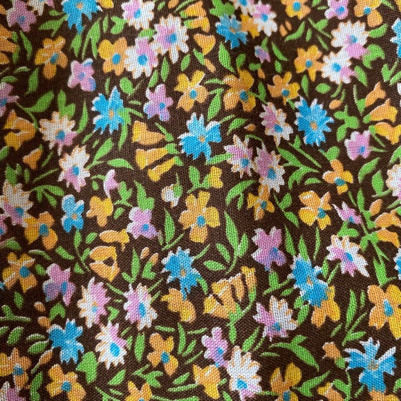 Cute Floral Apron - Picture 2 of 2